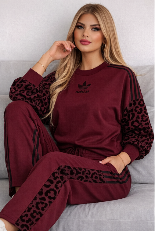 Royal Wine Leopard Lounge Set